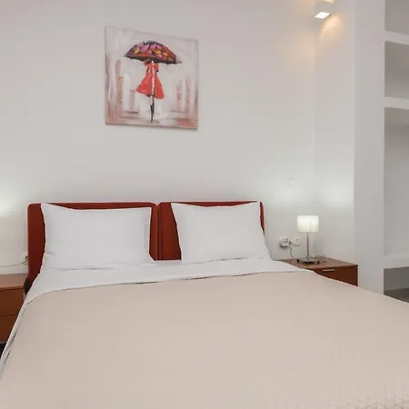 Anchor Villa Fiolítis